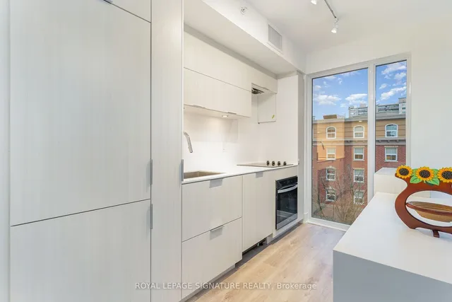 Additional image 10 of 370 Martha St Unit 304