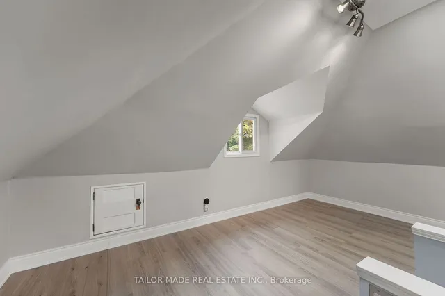 Additional image 27 of 42 Centre St