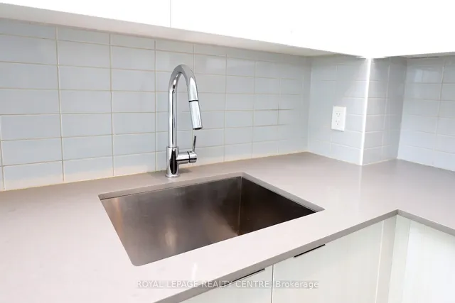 Additional image 11 of 2489 TAUNTON Rd Unit 509