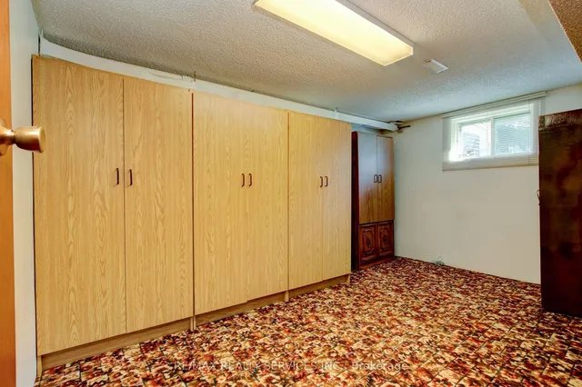 Additional image 32 of 42 Mallard Cres