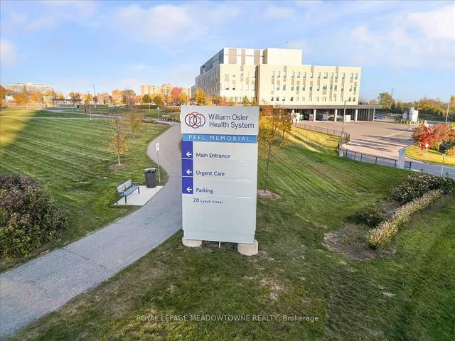 Additional image 33 of 15 Centre St