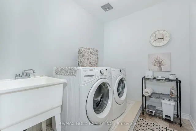 Additional image 19 of 83 Yellowknife Rd