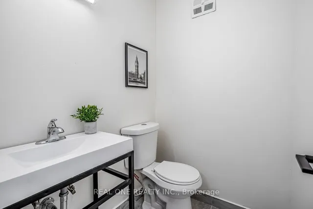 Additional image 22 of 2 Highview Tr