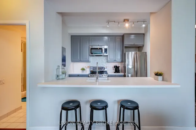 Additional image 11 of 2067 Lake shore Blvd Unit 802