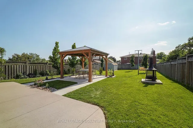 Additional image 39 of 38 Larchmere Ave