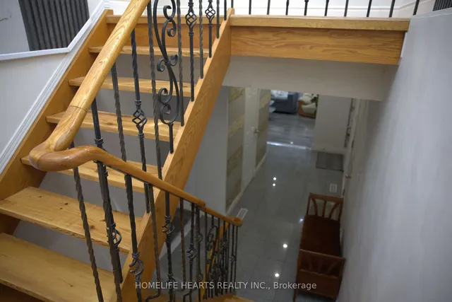 Additional image 19 of 7643 Lohengrin Crt