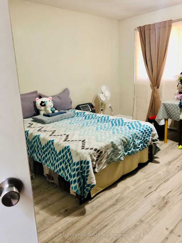 Additional image 9 of 50 Scarborough Golf Club Rd Unit 190