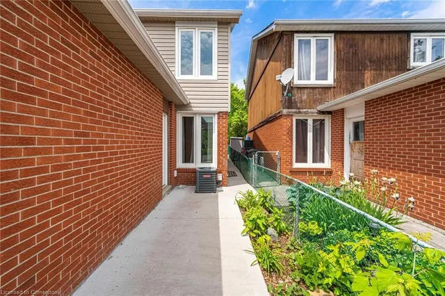 Additional image 28 of 128 Fanshawe Dr