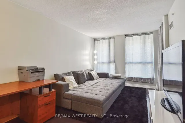 Additional image 9 of 80 Esther Lorrie Dr Unit 321