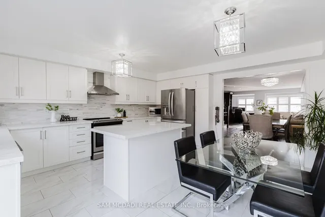 Additional image 22 of 745 Candlestick Circ