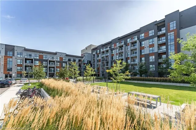 Additional image 2 of 95 Dundas Street West St Unit 310