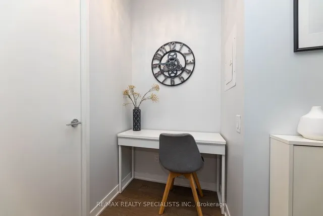 Additional image 8 of 90 PARK LAWN Rd Unit 1212