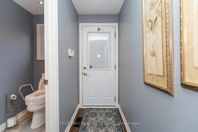 Additional image 30 of 8 Edwin Dr