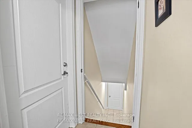 Additional image 31 of 17 Hawkridge Tr