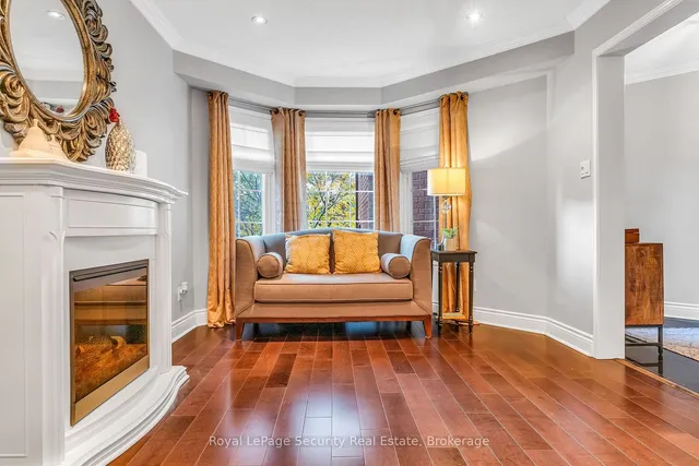 Additional image 7 of 654 Ashprior Ave