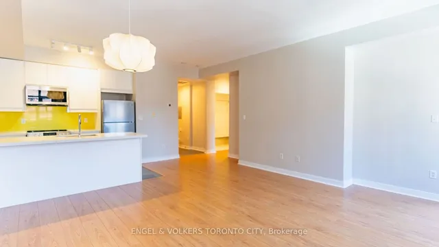 Additional image 8 of 500 Richmond St Unit 324