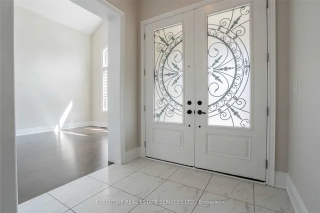 Additional image 3 of 48 Foothills Cres