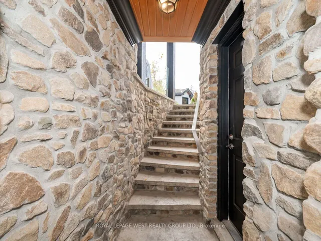 Additional image 29 of 3602 Logmoss Cres