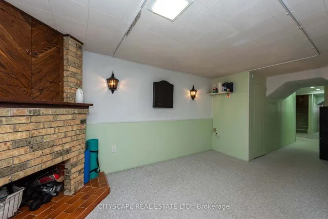 Additional image 31 of 32 Vodden Crt