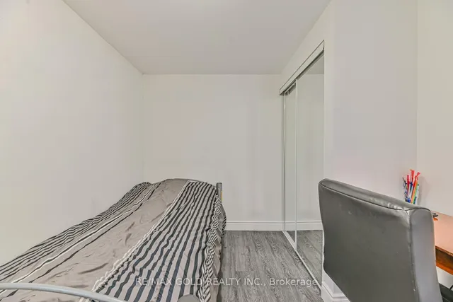 Additional image 26 of 24 Earth Star Tr