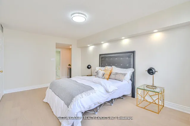 Additional image 25 of 4235 Sherwoodtowne Blvd Unit 907