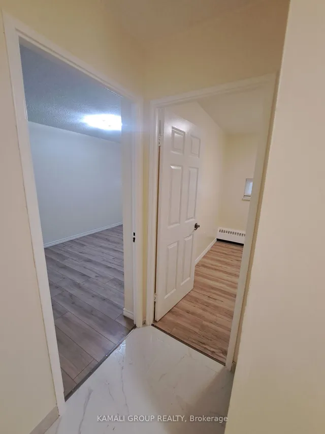 Additional image 9 of 4645 Jane St Unit 727