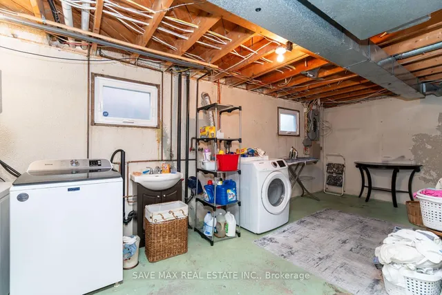 Additional image 36 of 8 Edwin Dr