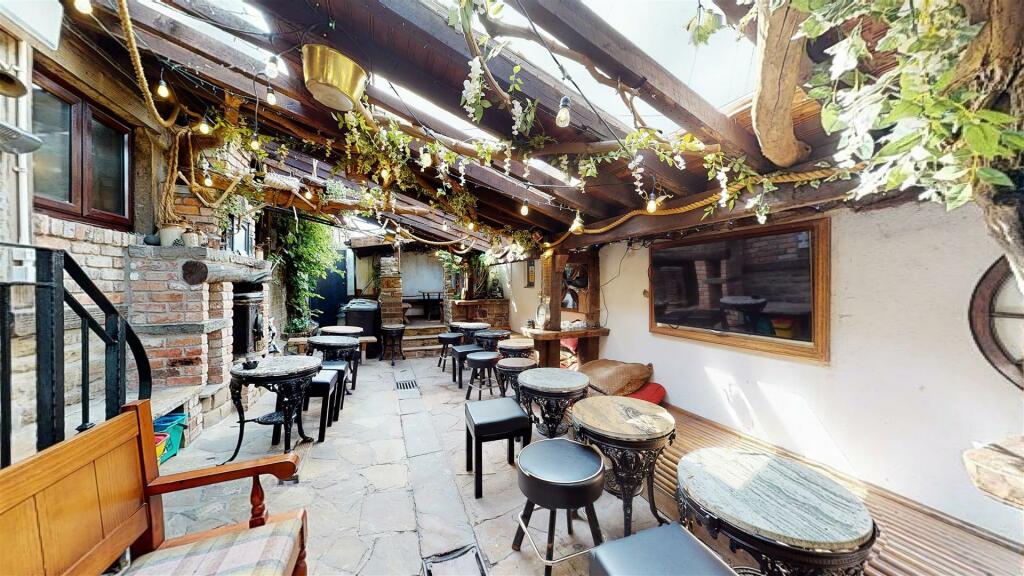 Additional image 31 of McCullough's Music Tavern & Burnulfsuuic Restaurant. Barnoldswick