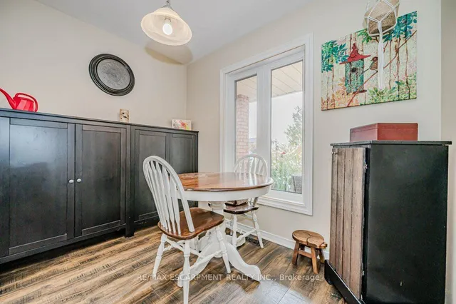Additional image 15 of 633 Amelia Cres