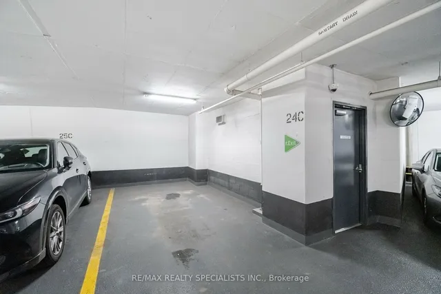 Additional image 36 of 125 Peter St Unit 3012