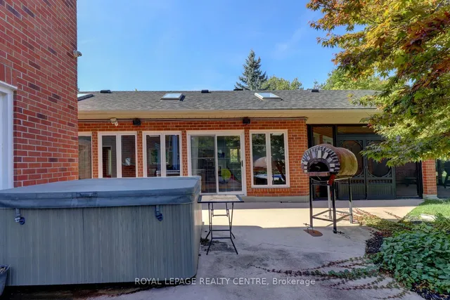 Additional image 37 of 102 Kenpark Ave