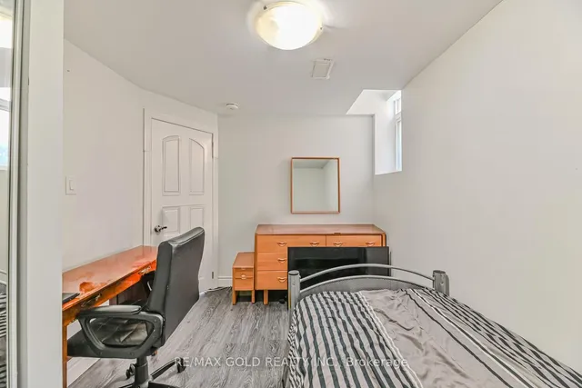 Additional image 27 of 24 Earth Star Tr