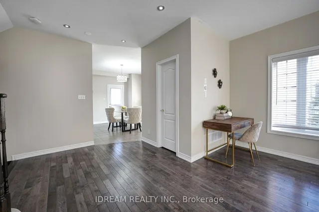 Additional image 15 of 61 Arizona Dr