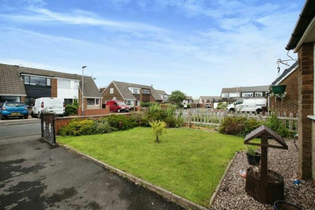 Additional image 3 of Rossall Close, Burnley, BB12