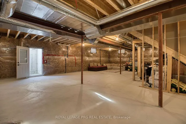 Additional image 32 of 11 Jura Cres