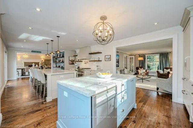 Additional image 5 of 2145 ELMHURST Ave