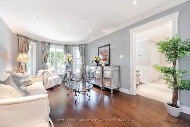 Additional image 10 of 6276 Donway Dr