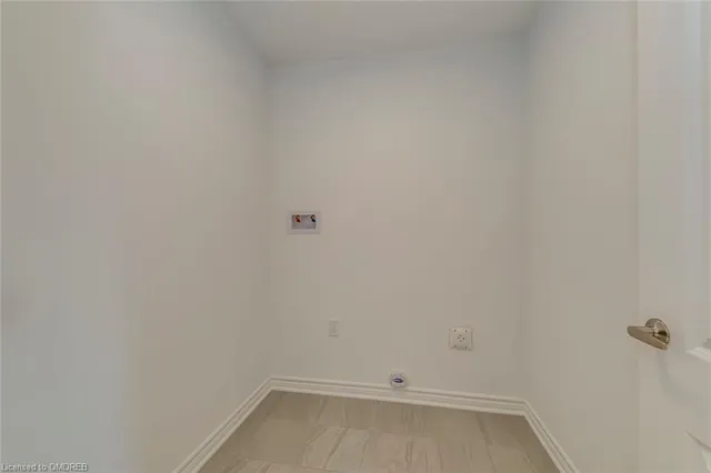 Additional image 32 of 3044 Bramall Gdns