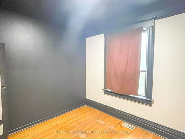 Additional image 8 of 82A Augusta Ave