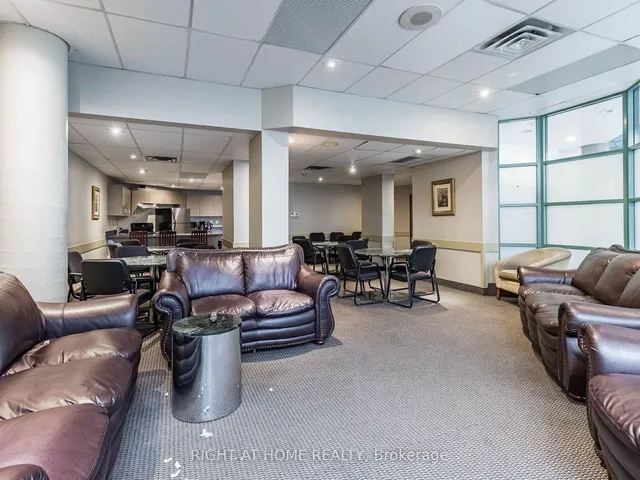 Additional image 33 of 4185 Shipp Dr Unit 1913