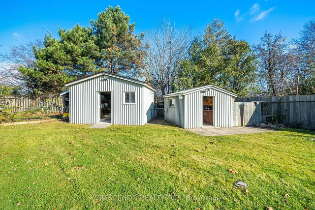 Additional image 23 of 3659 Holden Cres