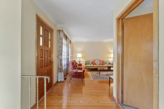 Additional image 6 of 248 Fairglen Ave