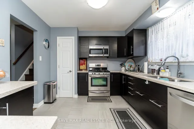 Additional image 15 of 8 Edwin Dr