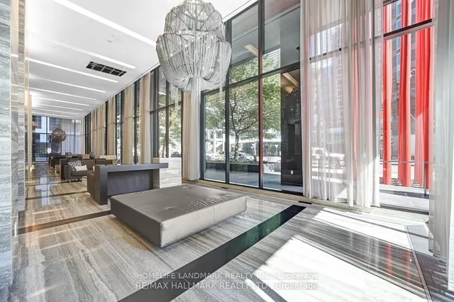 Primary image of 110 Charles St Unit Th03