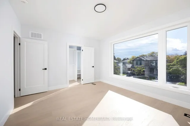 Additional image 28 of 307 Delta St