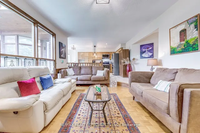 Additional image 8 of 6152 Hardesty Cres