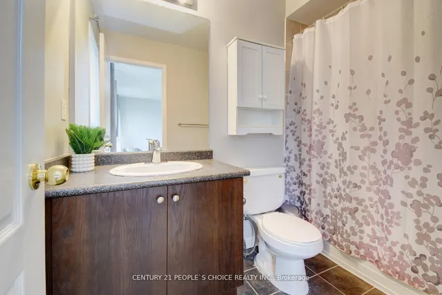 Additional image 34 of 4872 Capri Cres