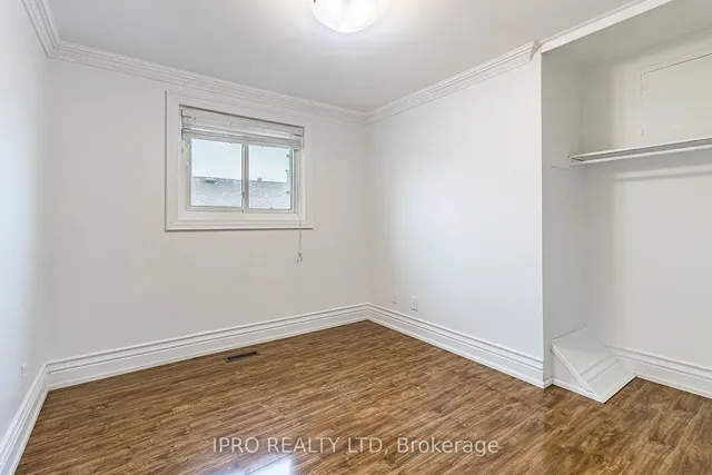 Additional image 33 of 7646 Priory Cres