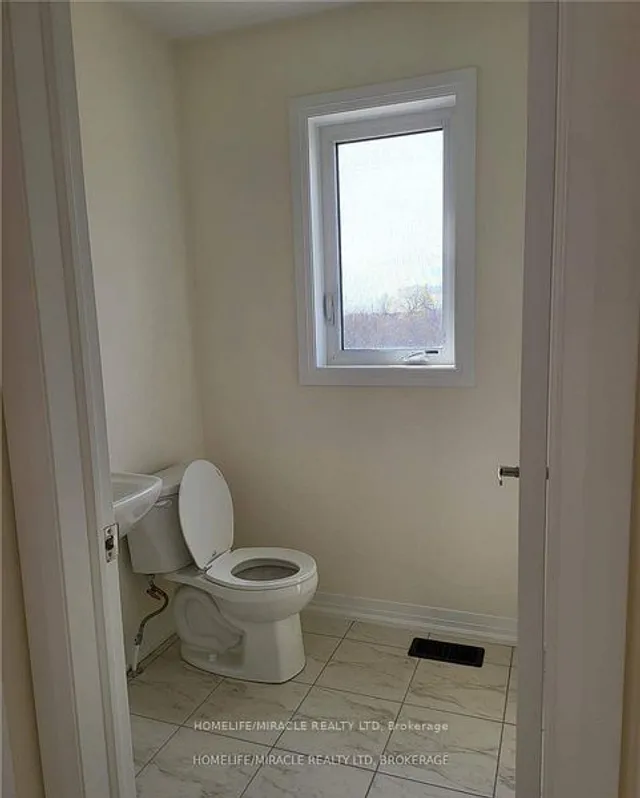 Additional image 8 of 21 Moorcroft Pl