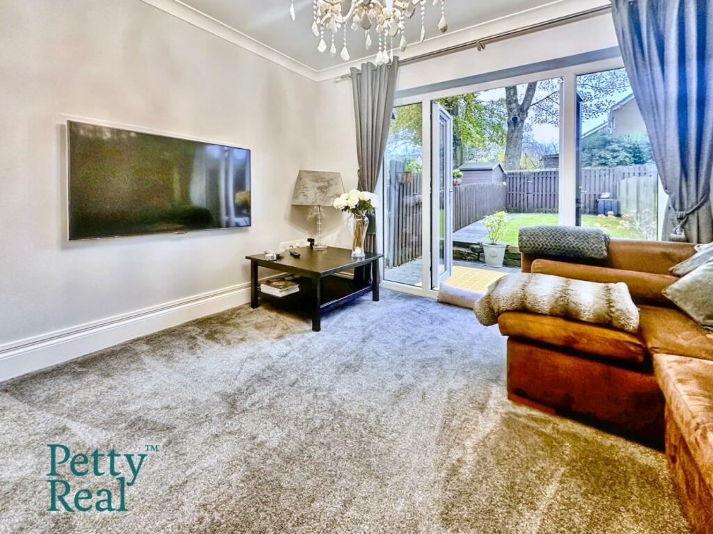 Additional image 3 of Field Top Court, Fence